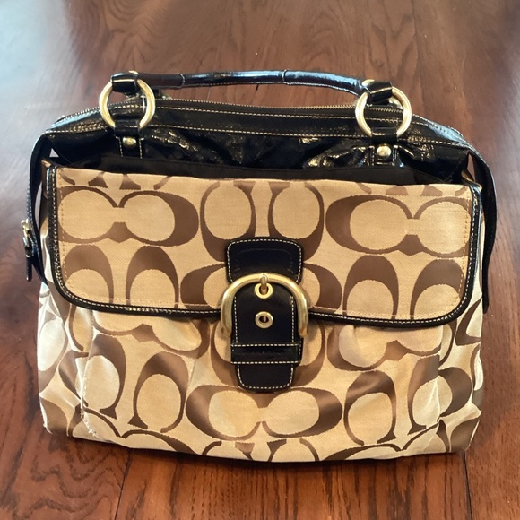 Coach Bag - Picture 1 of 16